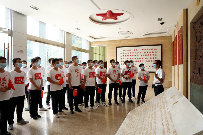 公司團委開展“喜迎二十大、永遠跟黨走、奮進新征程”主題團日活動7